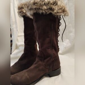 Mossimo lace up winter boots